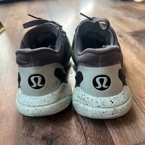 lululemon athletica Blissfeel Running Shoe - Black and Mint women’s Size 9